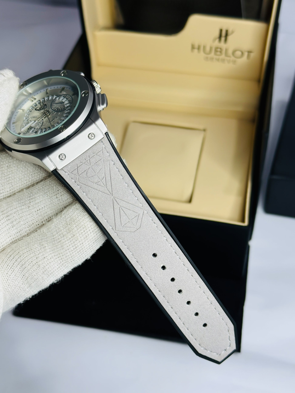 Men’s Premium Quartz Watch | Sporty & Elegant